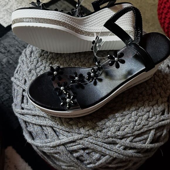 Macy's Black Floral Wedge Sandals - Picture 9 of 11